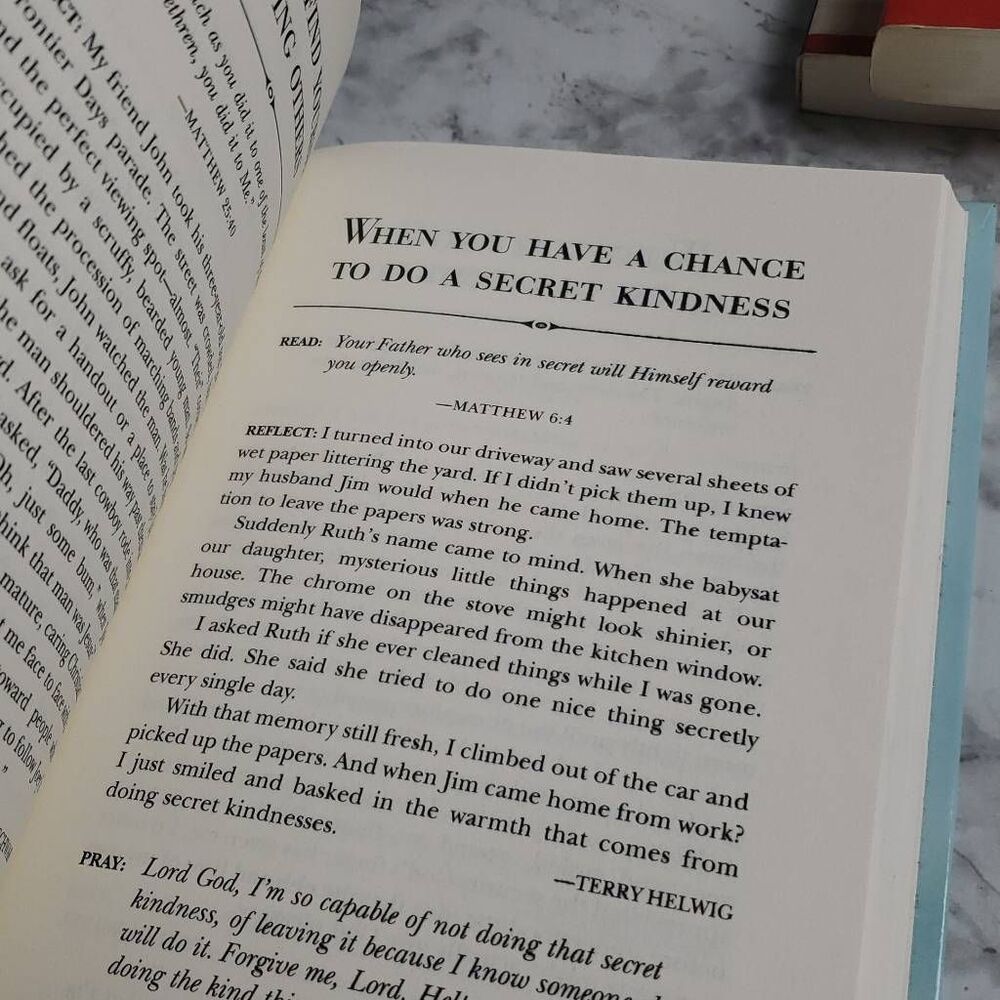 Christian‎ Book Bundle - Picture 5 of 11